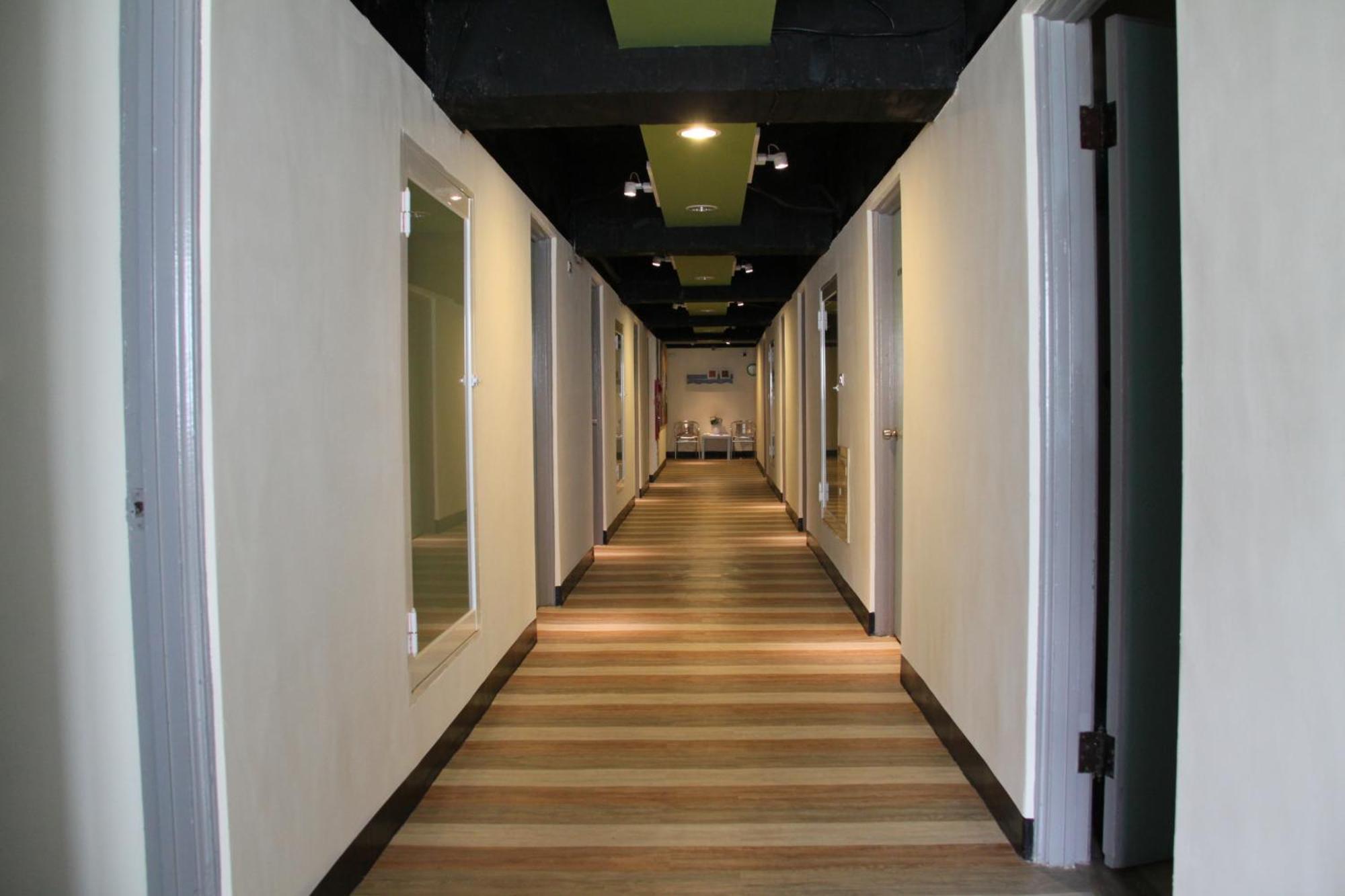 Hwa Hong Hotel Kaohsiung Esterno foto